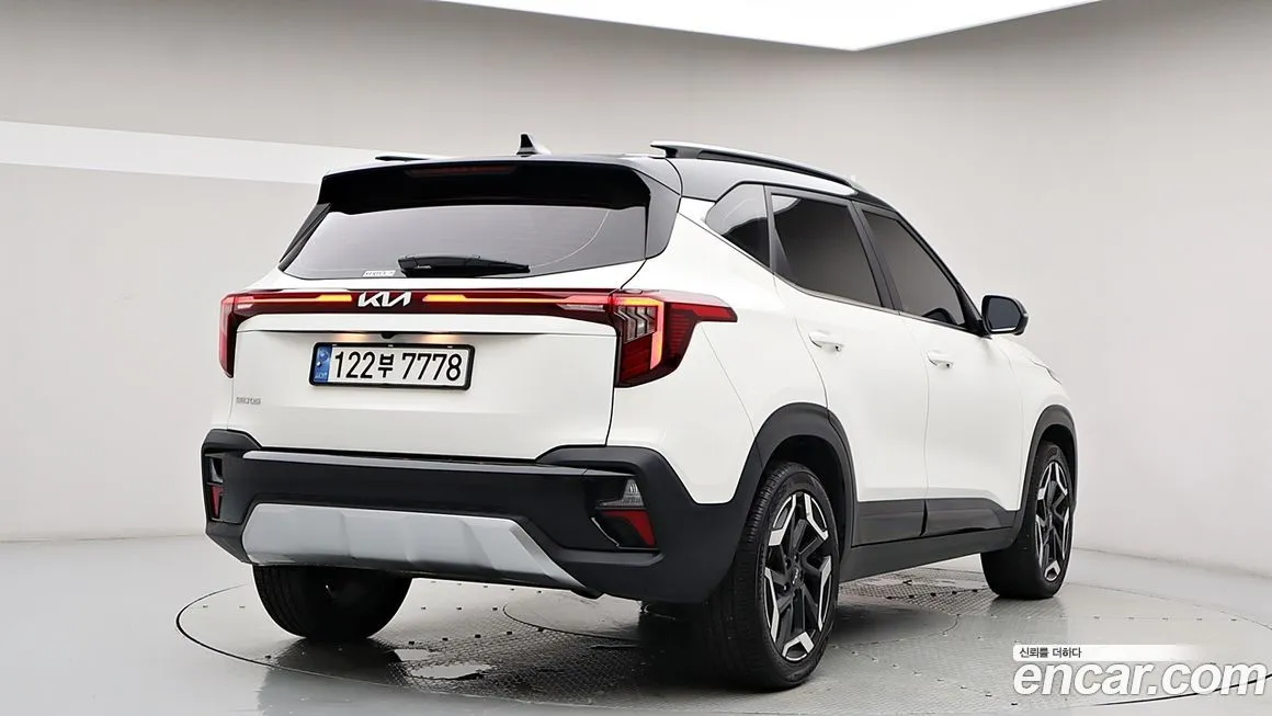 Kia Seltos — фото 4