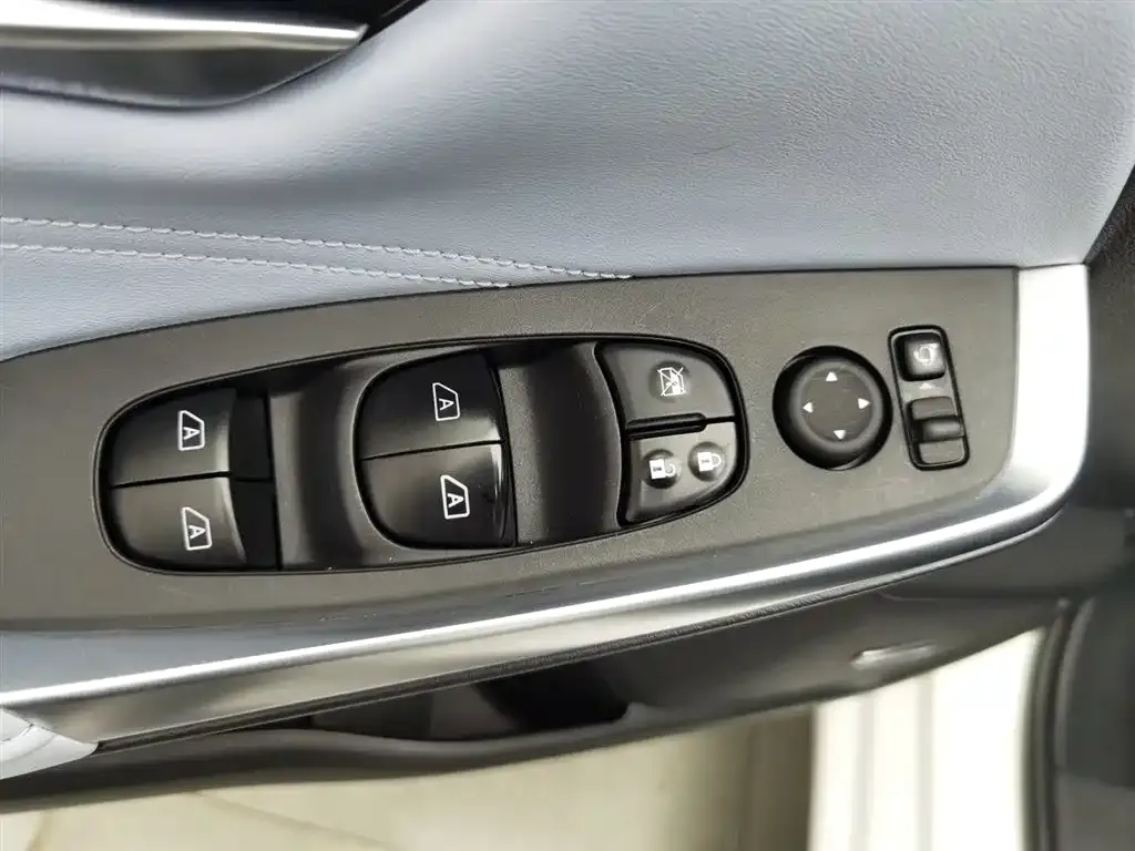 Nissan Sylphy 2023 из CN, фото 9