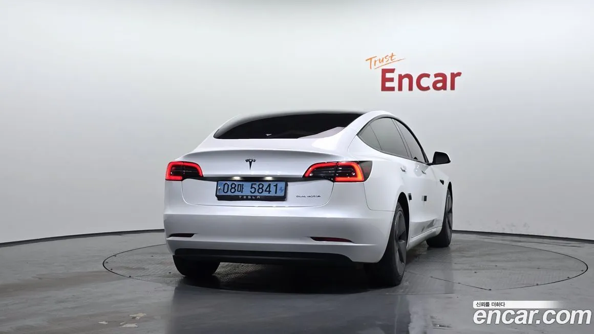 Tesla Model 3 2022 из KR, фото 4