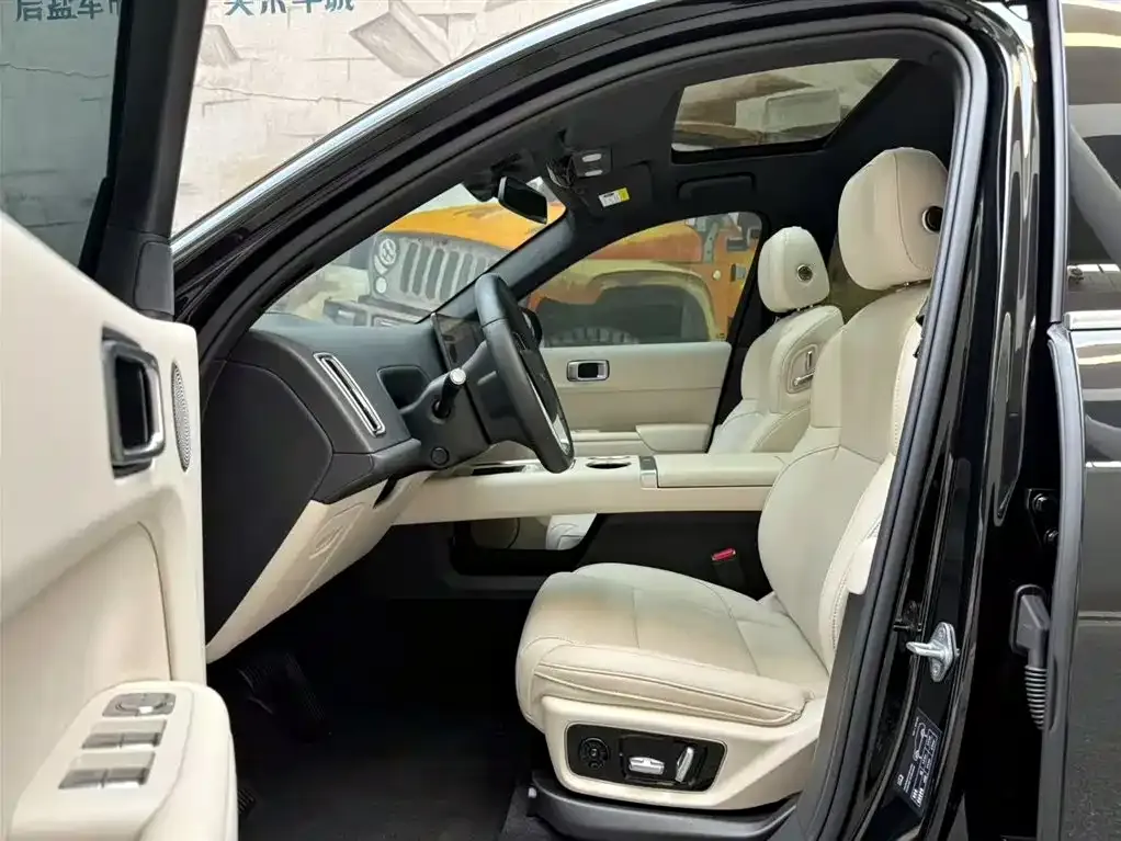 Li Auto L7 — фото 9