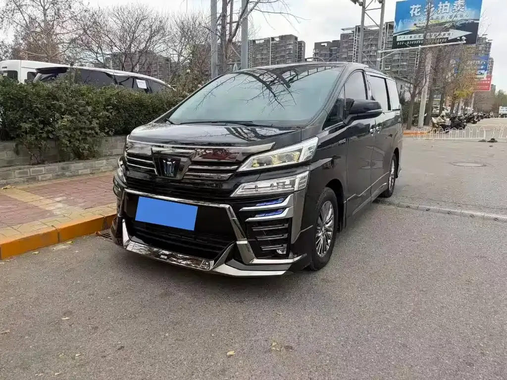 Toyota Vellfire — фото 2