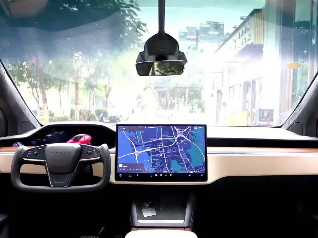 Tesla Model X 2023 из CN, фото 10