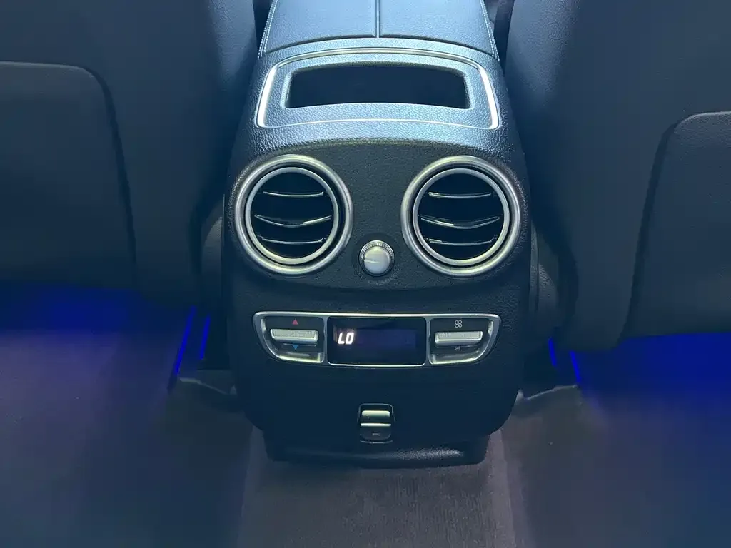 Mercedes-Benz GLC 2022 из CN, фото 8
