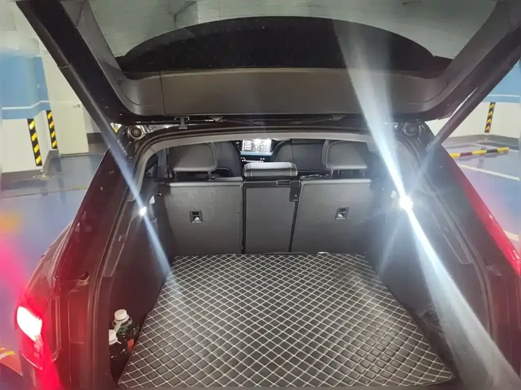 Audi Q4 e-tron 2024 из CN, фото 10