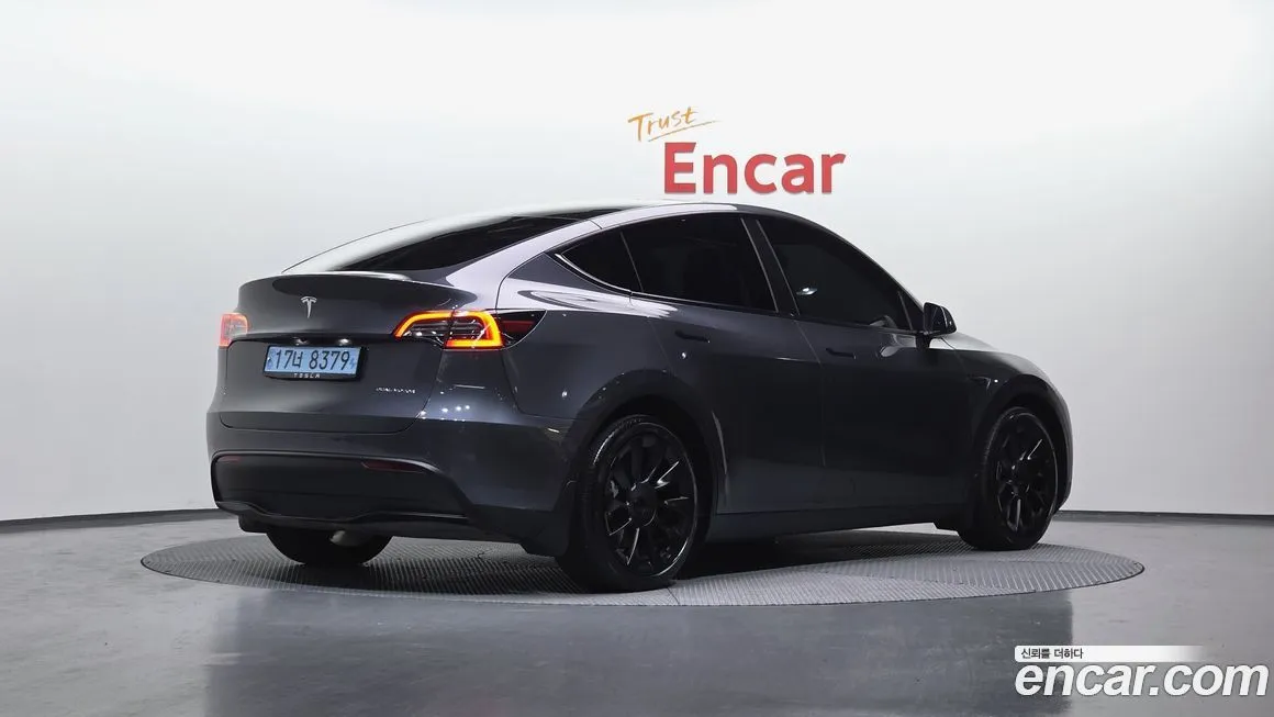 Tesla Model Y 2022 из KR, фото 2