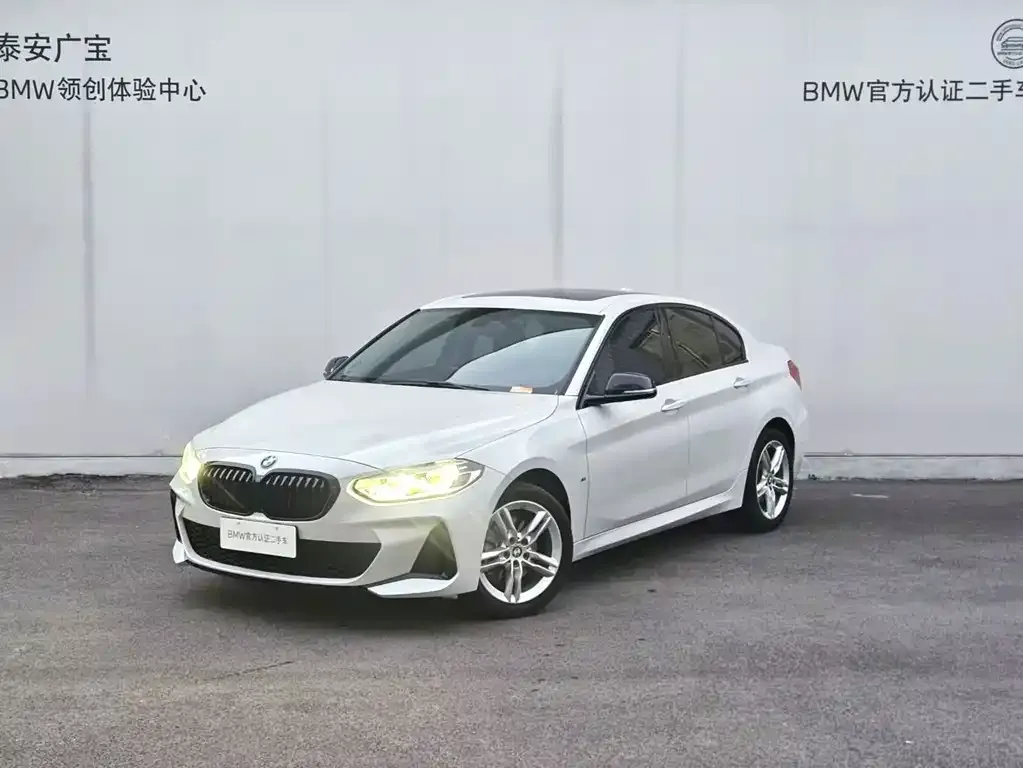 BMW 1 Series 2022 из CN, фото 1