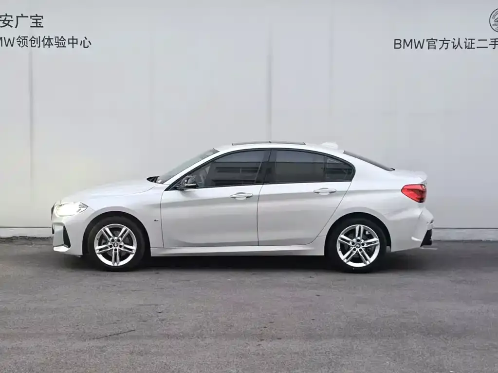 BMW 1 Series 2022 из CN, фото 3
