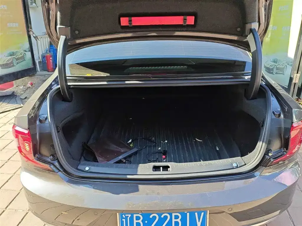 Volvo S90 — фото 10