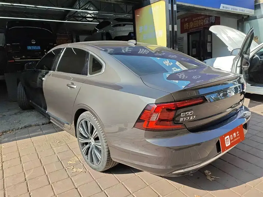 Volvo S90 — фото 6