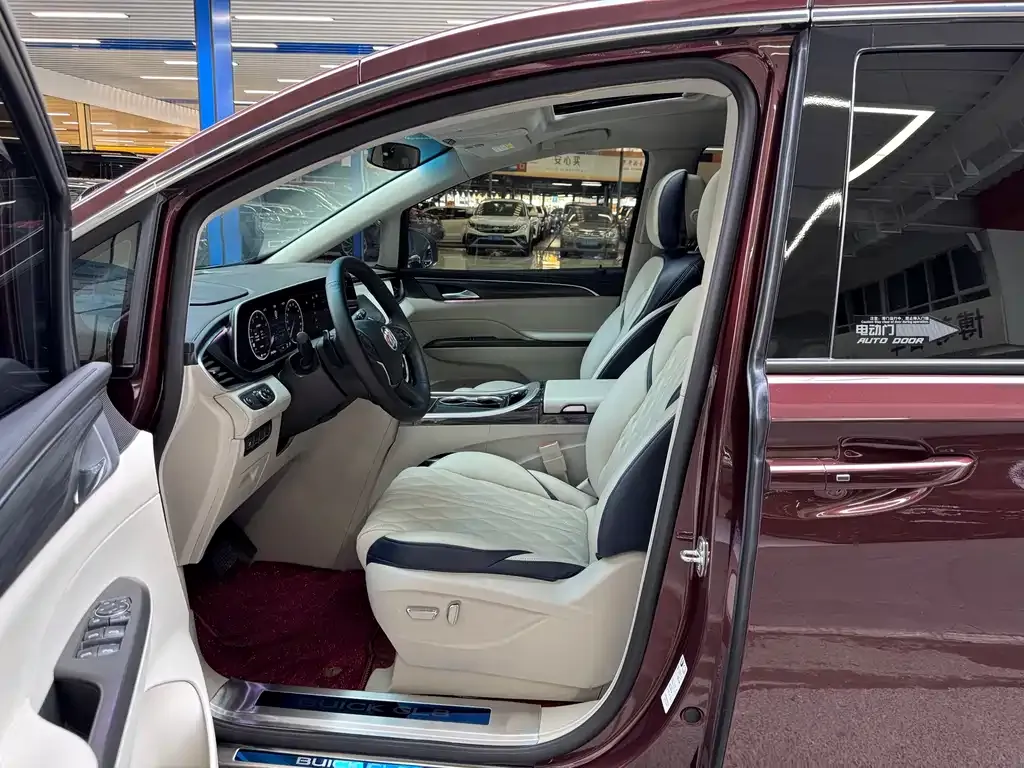 Buick GL8 2022 из CN, фото 7