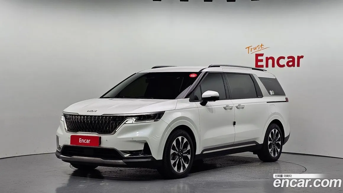 Kia Carnival 2023 из KR, фото 1