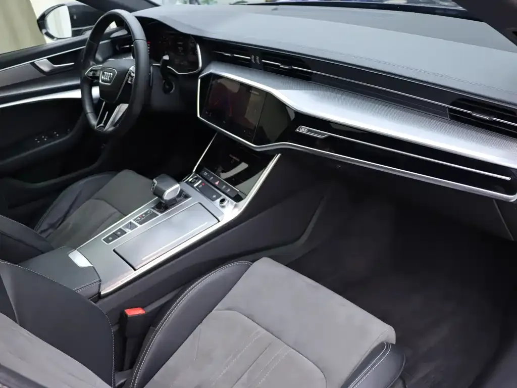 Audi A6L 2022 из CN, фото 8