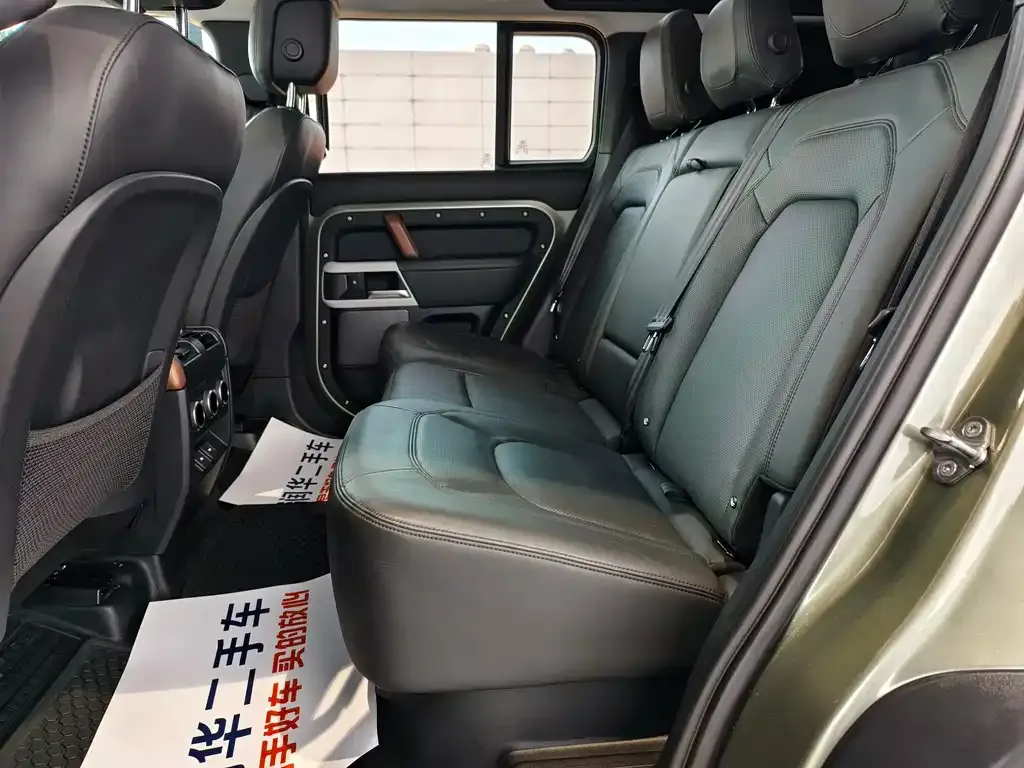 Land Rover Defender 2023 из CN, фото 7