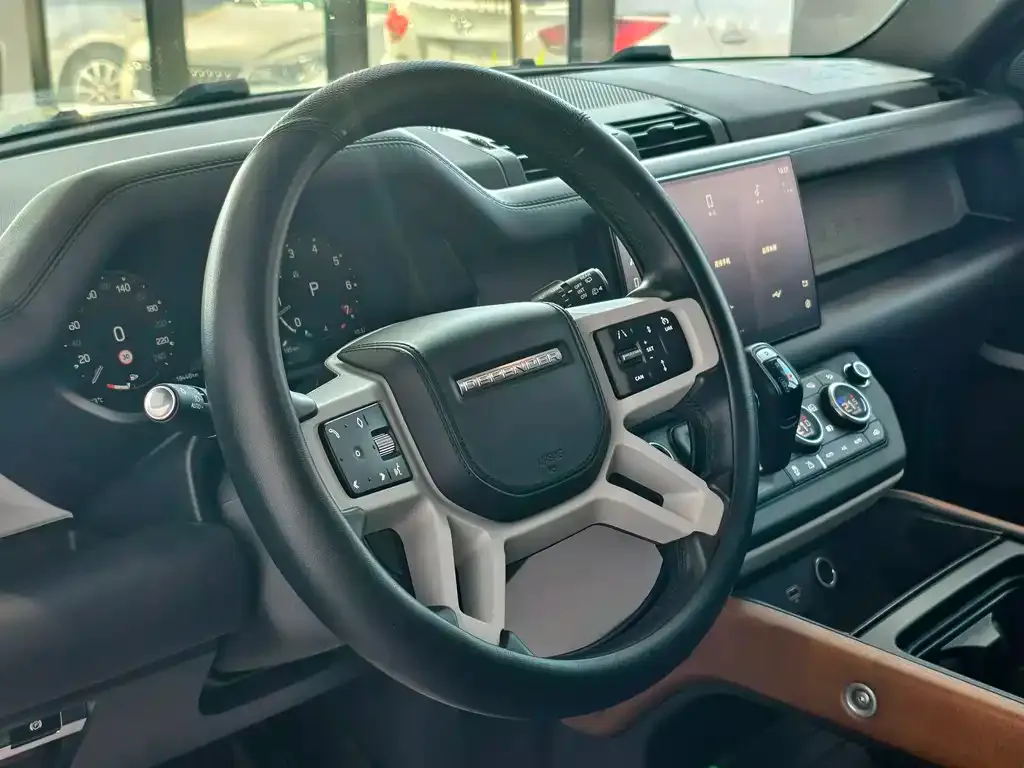 Land Rover Defender 2023 из CN, фото 8