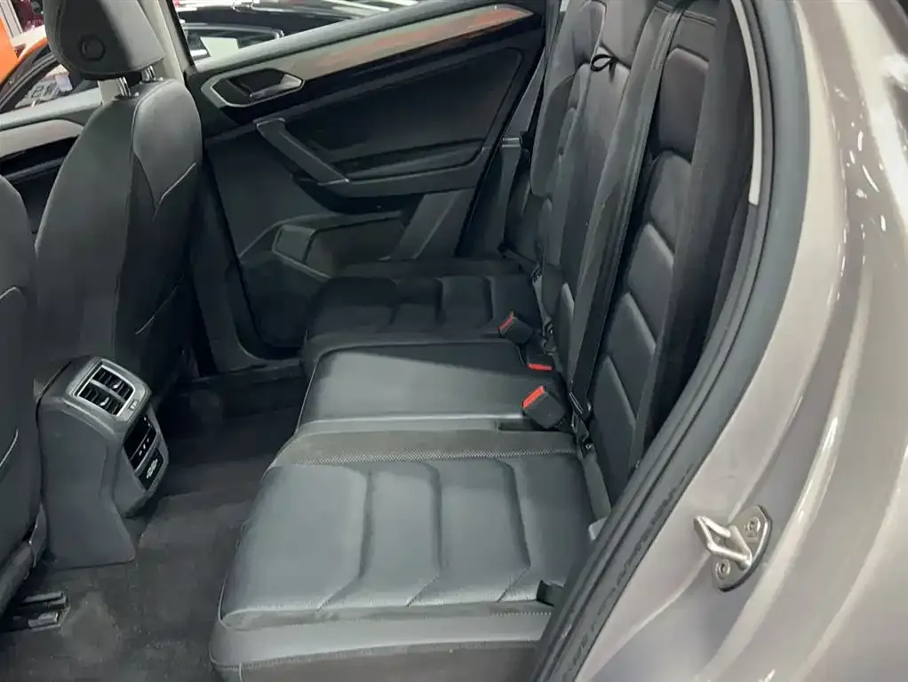 Volkswagen Tayron 2021 из CN, фото 8