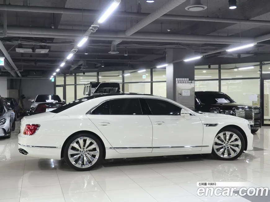 Bentley Flying Spur 2021 из KR, фото 2