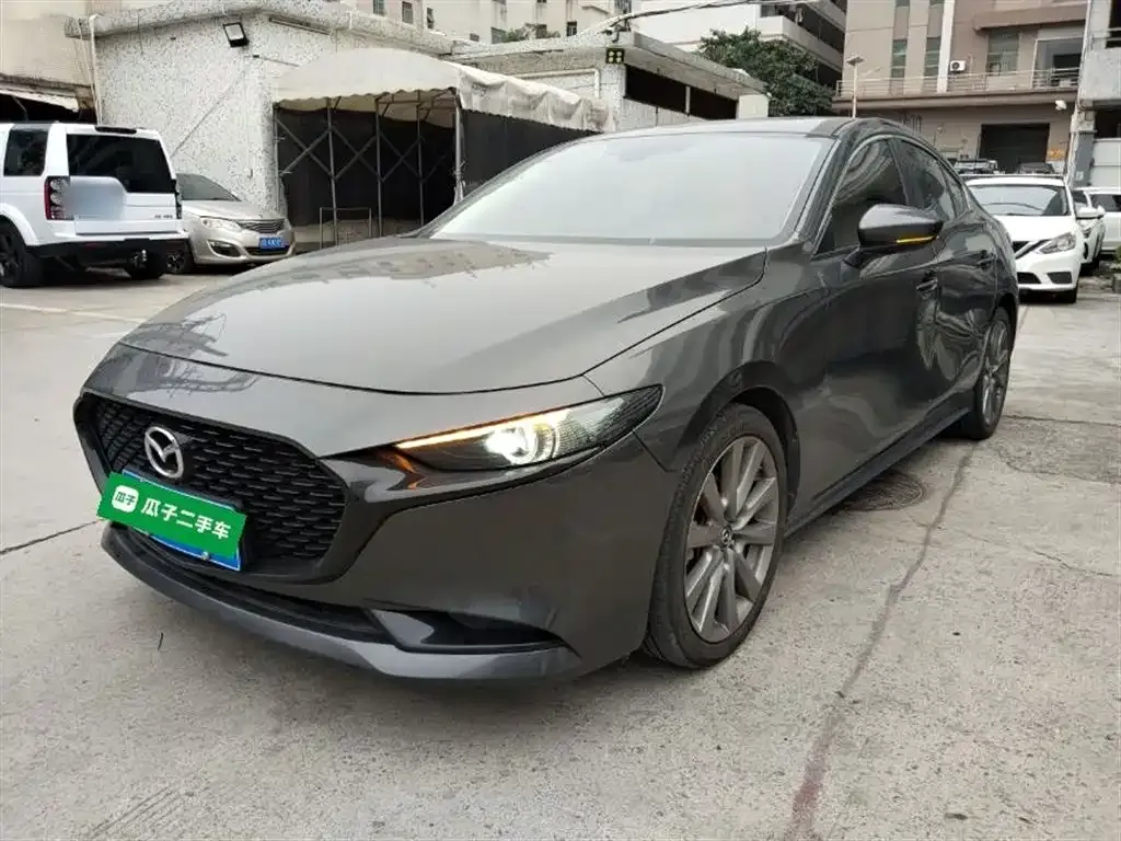 Mazda 3 Axela 2022 из CN, фото 1