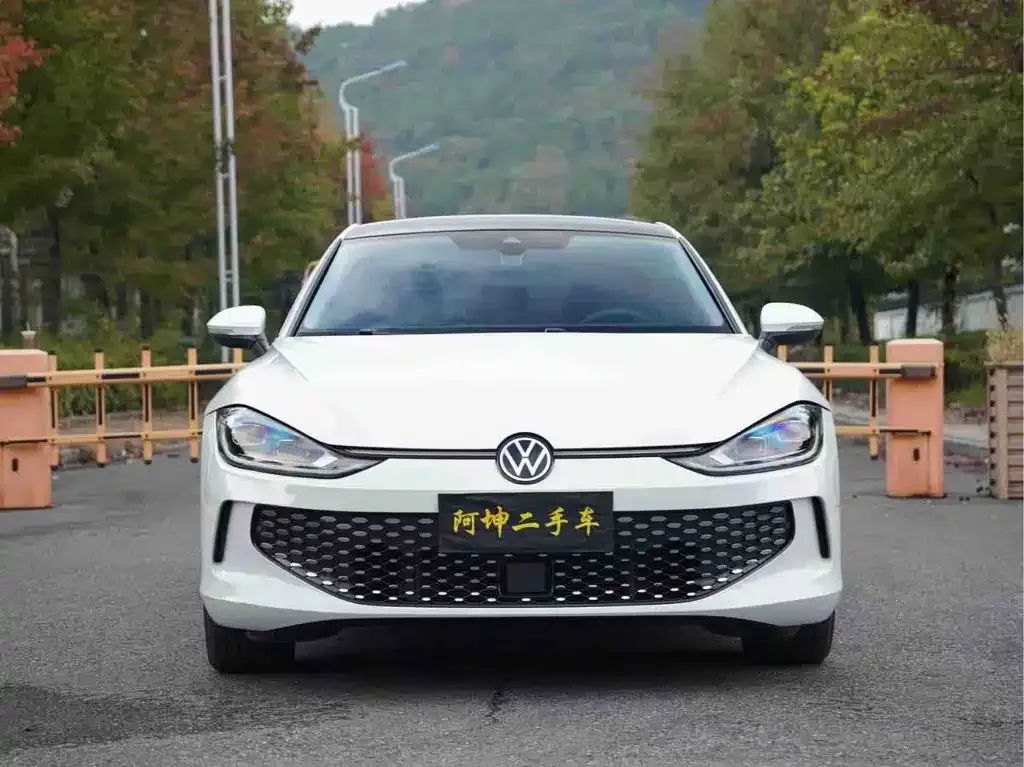 Volkswagen Lamando 2024 из CN, фото 2