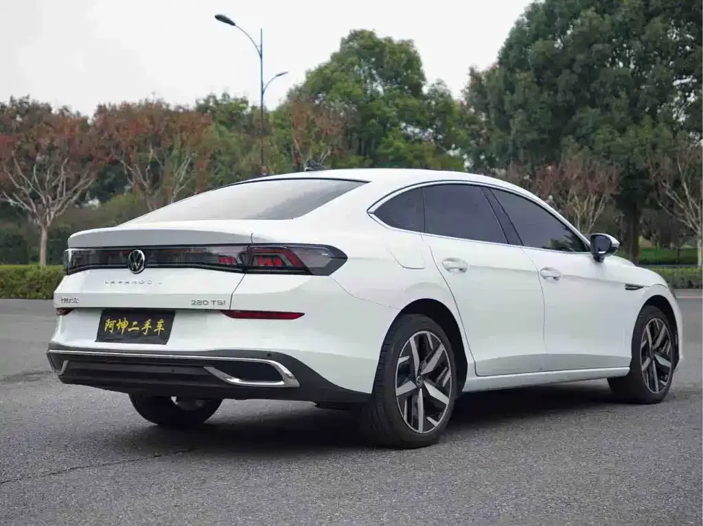 Volkswagen Lamando 2024 из CN, фото 7