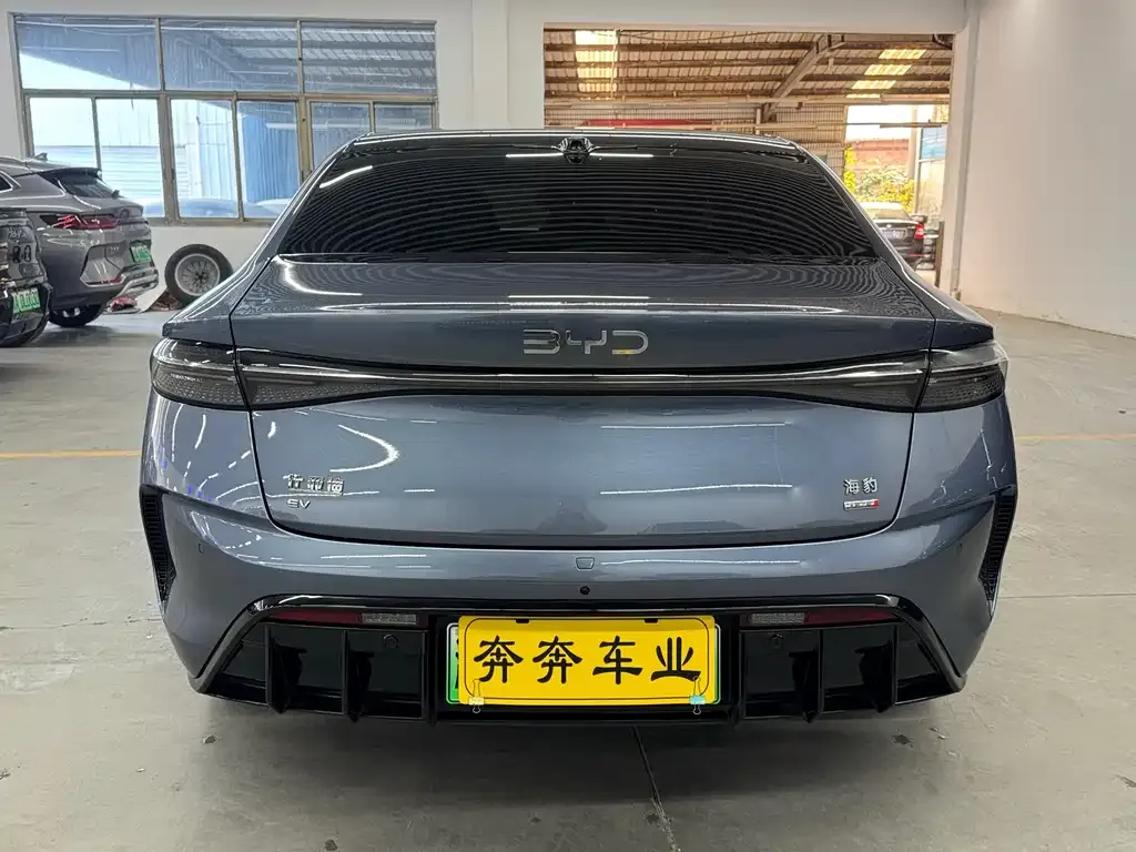 BYD Seal — фото 6