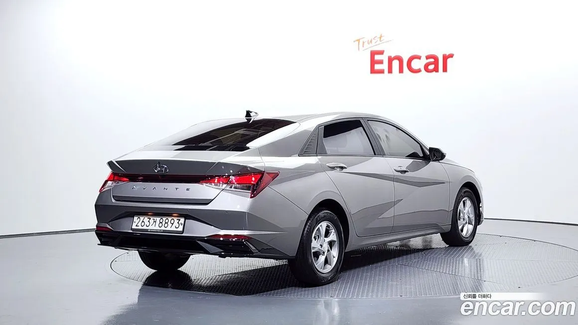 Hyundai AVANTE — фото 2