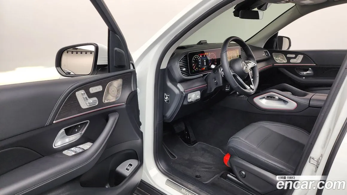 Mercedes-Benz GLE-Class — фото 10