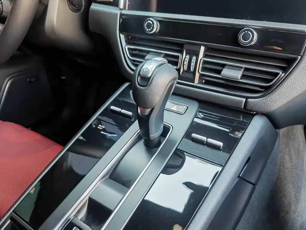 Porsche Macan 2022 из CN, фото 6
