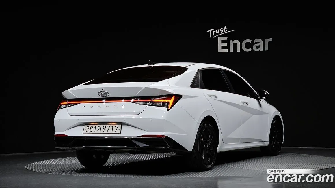 Hyundai AVANTE — фото 2