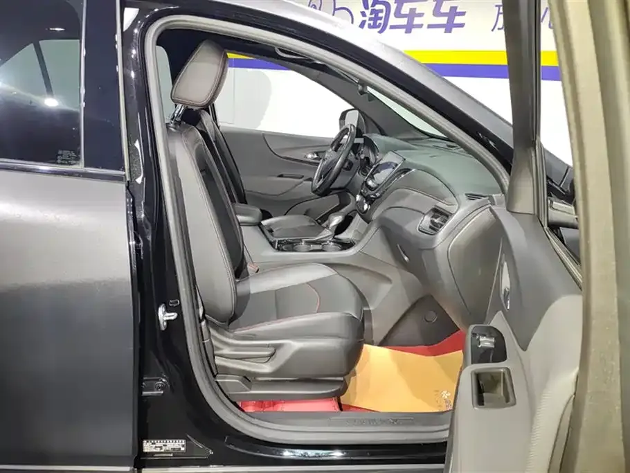 Chevrolet Equinox 2021 из CN, фото 8