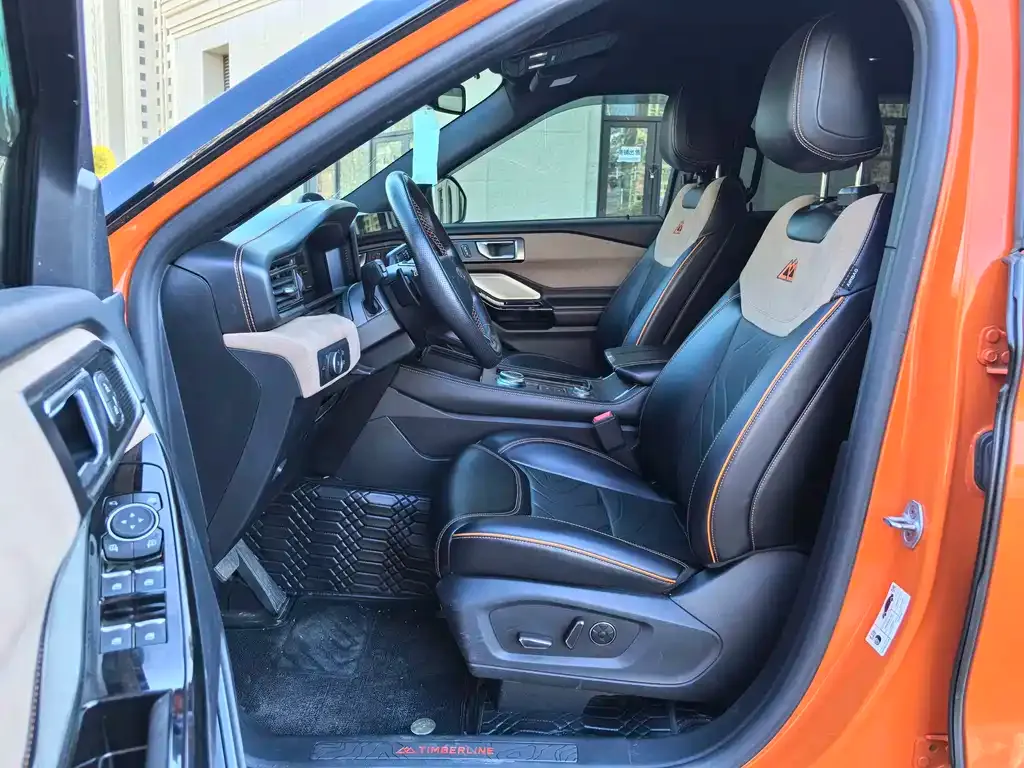 Ford Explorer 2023 из CN, фото 10