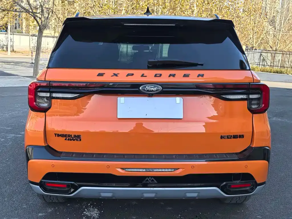 Ford Explorer 2023 из CN, фото 6