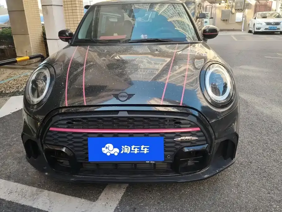 MINI Cooper (3-door) 2023 из CN, фото 2