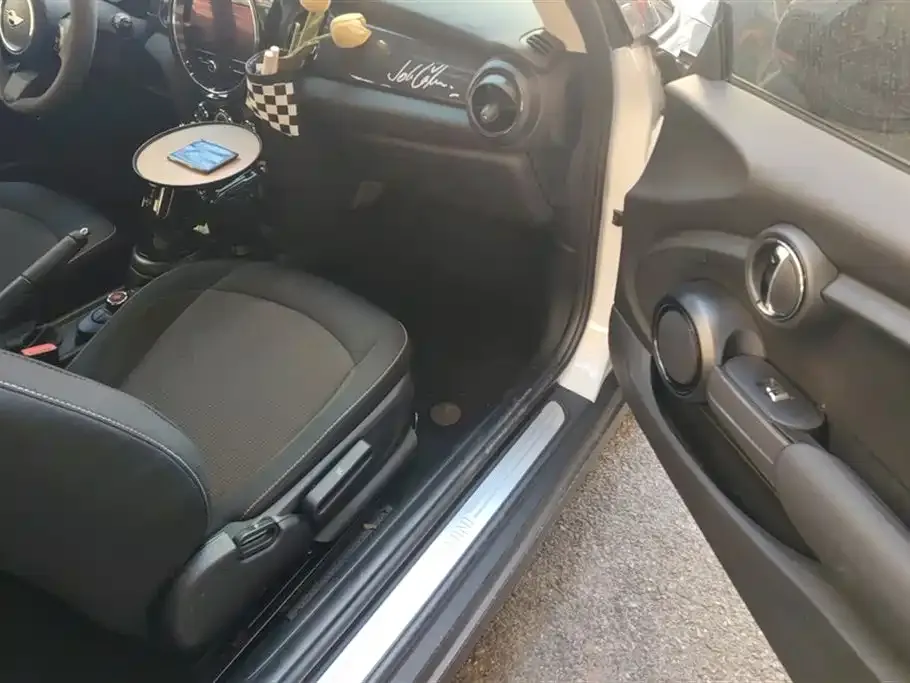 MINI Cooper (3-door) 2023 из CN, фото 8