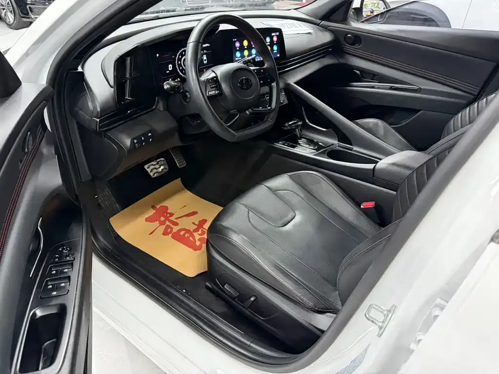 Hyundai Elantra 2023 из CN, фото 4