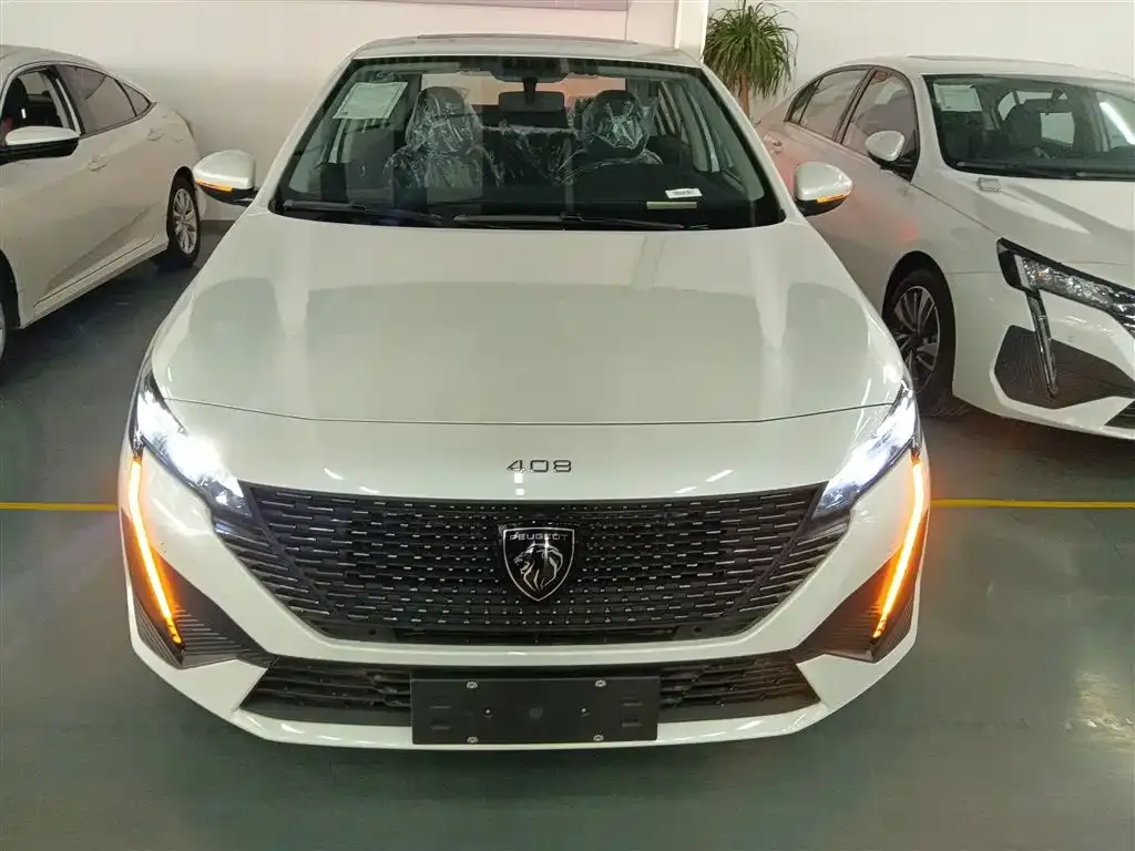 Peugeot 408 2025 из CN, фото 3