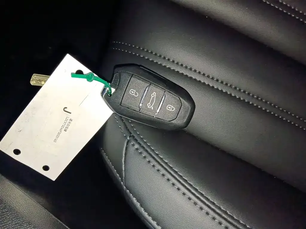 Peugeot 408 2025 из CN, фото 9