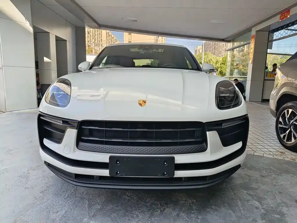 Porsche Macan 2024 из CN, фото 2