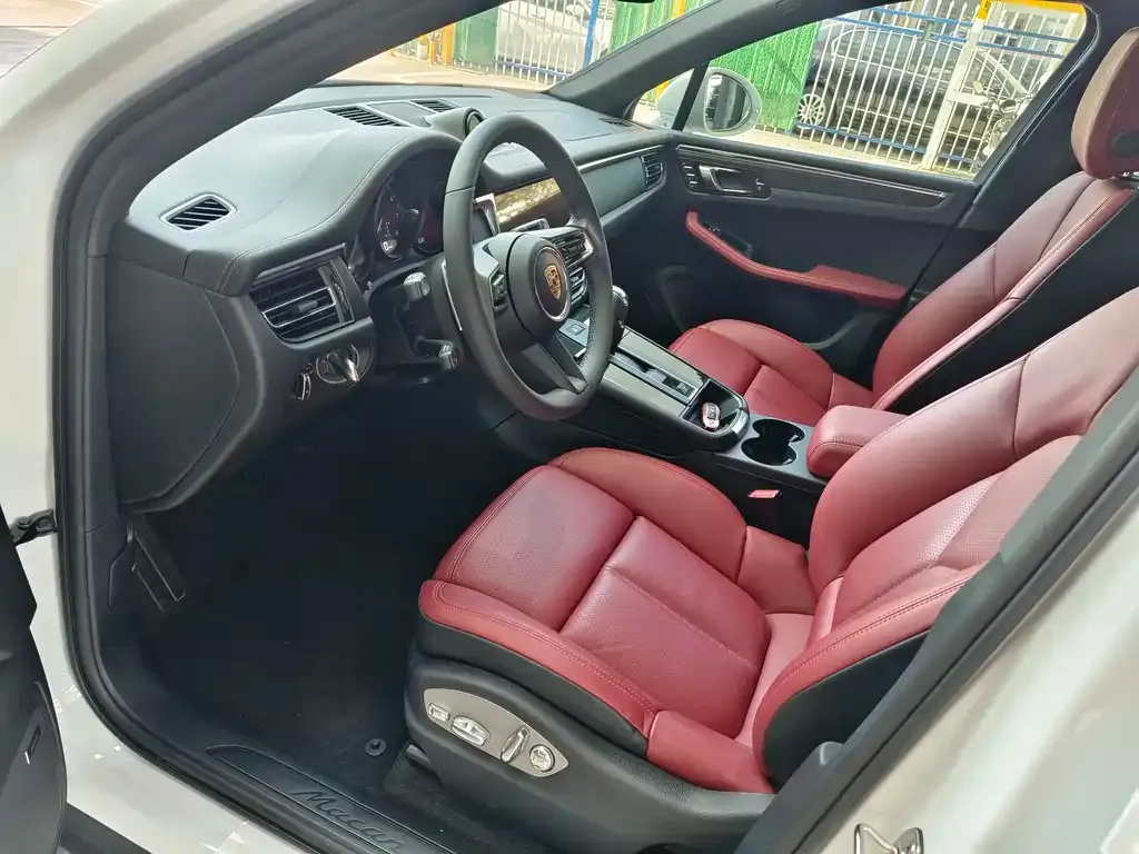 Porsche Macan 2024 из CN, фото 9