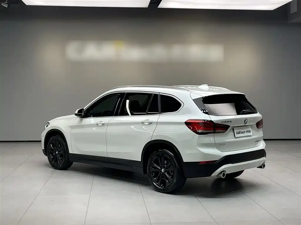 BMW X1 2021 из CN, фото 10