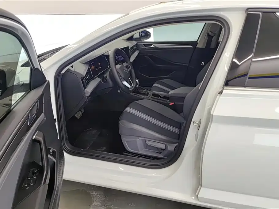 Volkswagen Sagitar 2025 из CN, фото 9