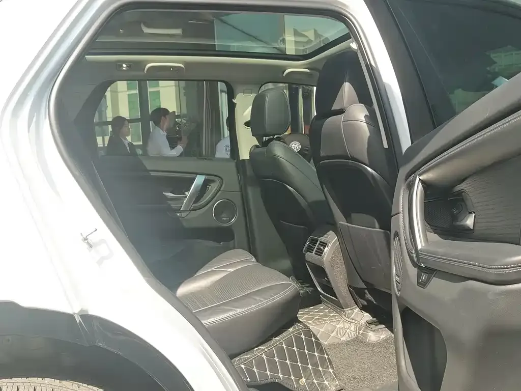 Land Rover Discovery Sport 2024 из CN, фото 8