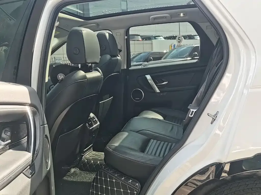 Land Rover Discovery Sport 2024 из CN, фото 9