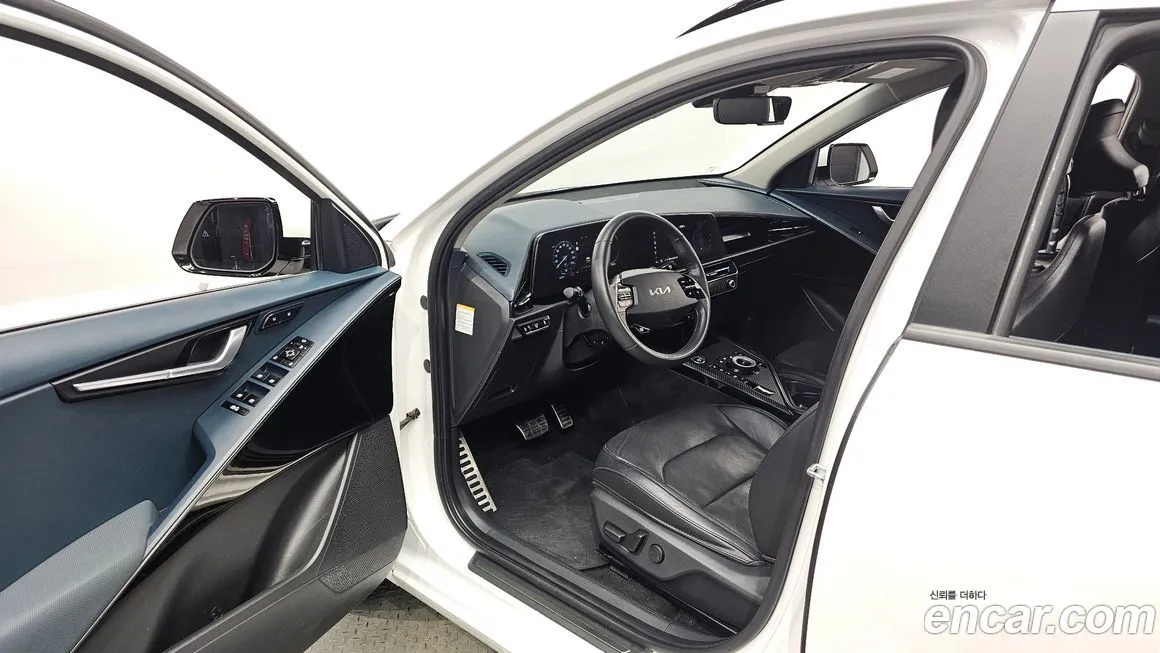 Kia Niro — фото 10