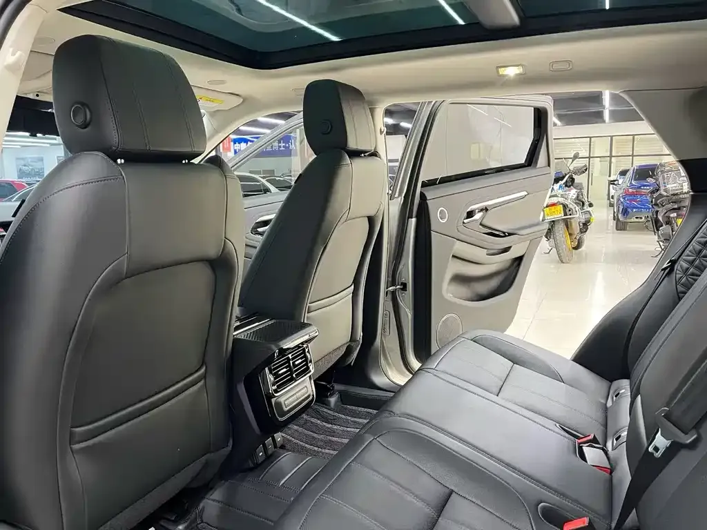Land Rover Evoque — фото 7