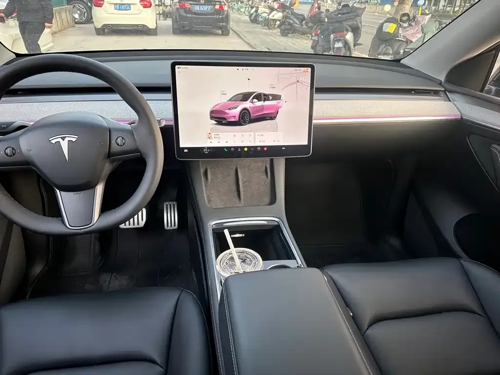 Tesla Model Y 2023 из CN, фото 4