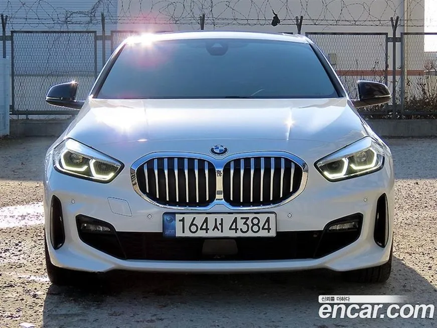 BMW 1-Series — фото 1
