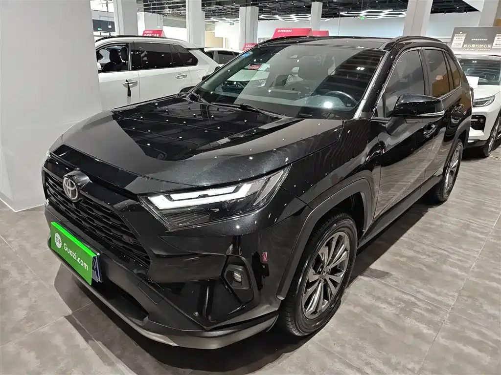 Toyota RAV4 2023 из CN, фото 2