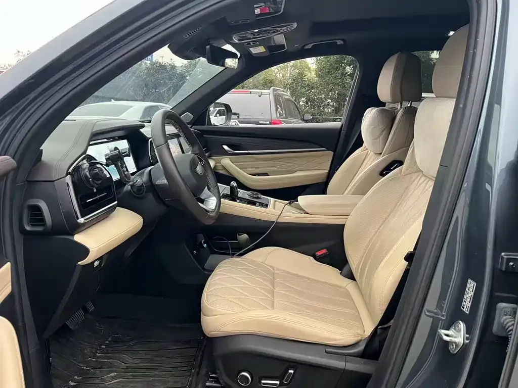 Geely Xingyue L 2024 из CN, фото 4