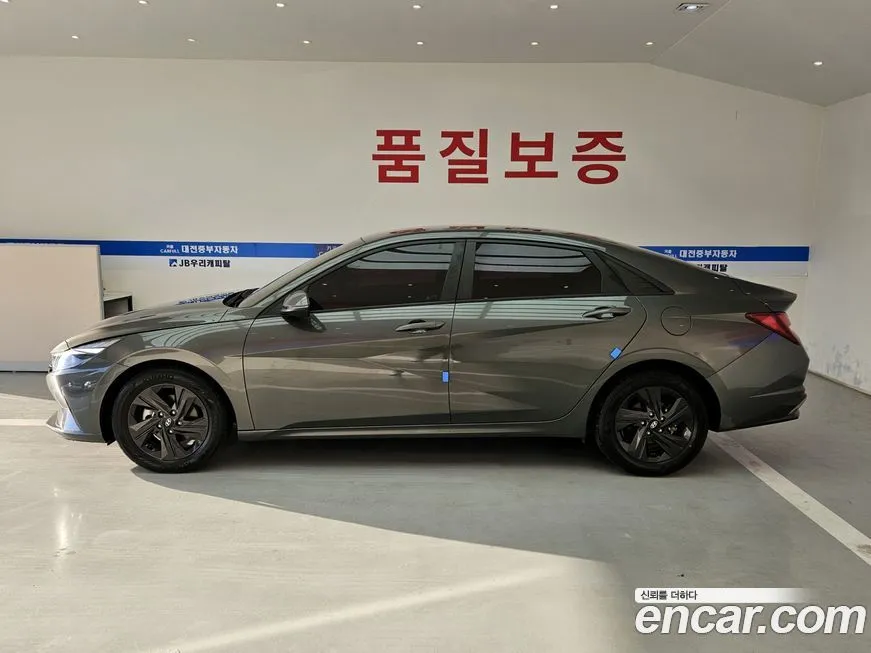 Hyundai AVANTE — фото 3