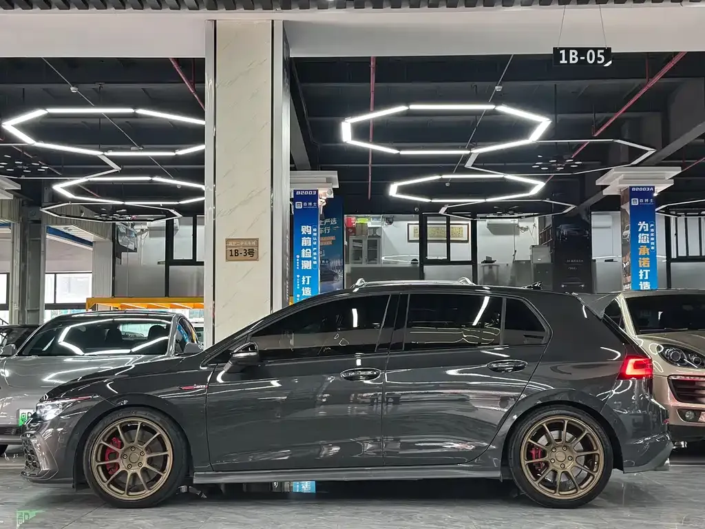 Volkswagen Golf GTI 2022 из CN, фото 4